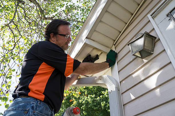 Siding Removal and Disposal in Fairfield Plantation, GA